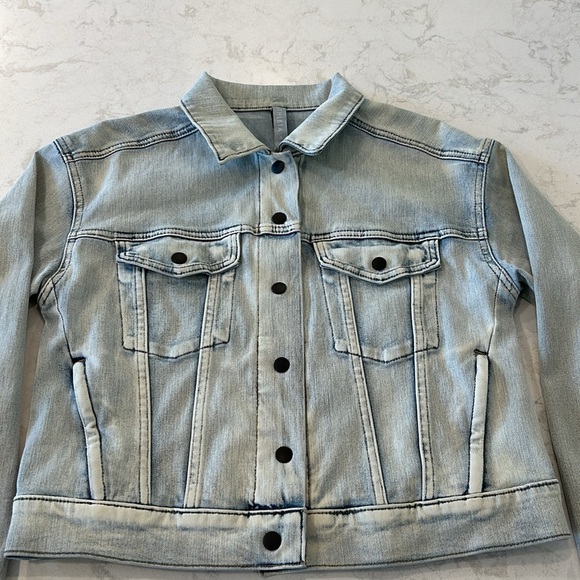 Athleta Double Time Denim Jacket Women’s Small - Picture 4 of 16
